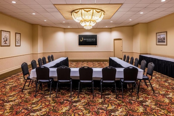 Horseshoe Bossier Casino & Hotel image 12